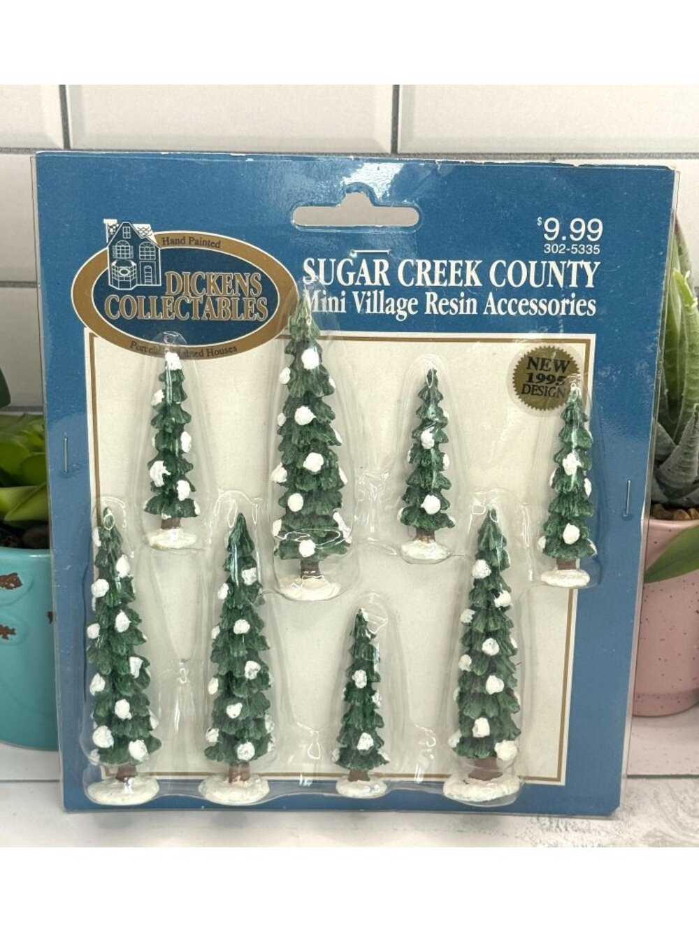Dickens Collectables Sugar Creek County Mini Village Resin Accessories